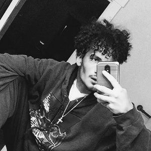 Meet your Posher, Elijah